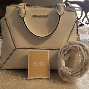 MICHEAL KOHRS PURSE.!